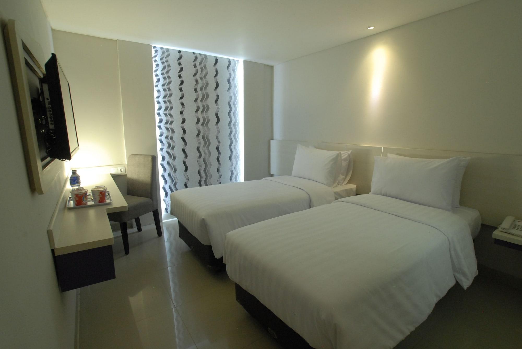 Vio Hotel Veteran Бандунг Екстериор снимка