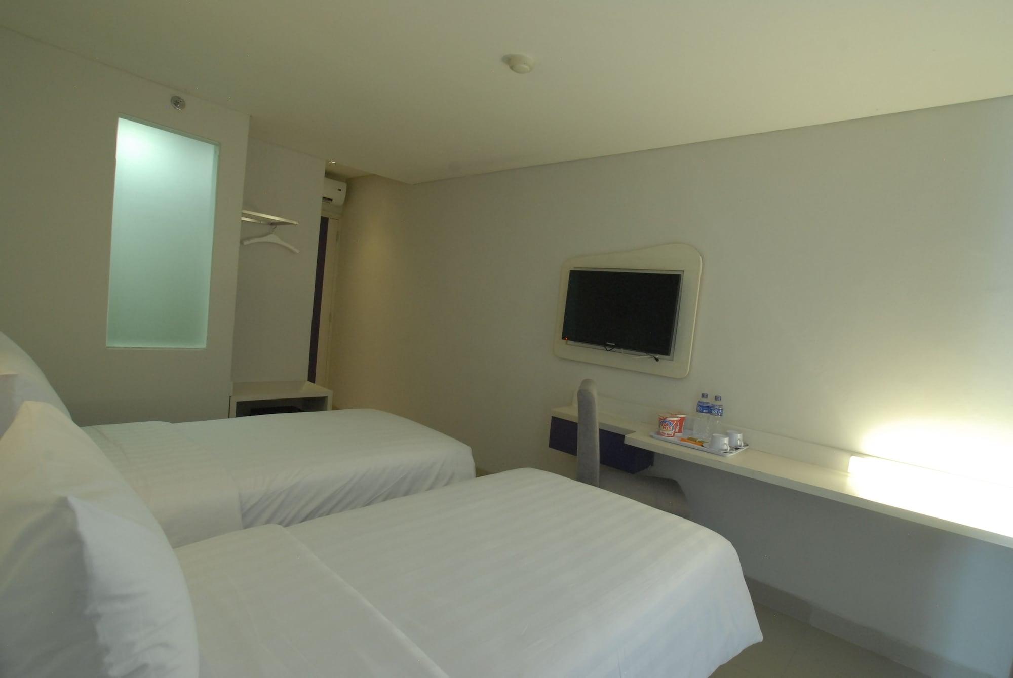 Vio Hotel Veteran Бандунг Екстериор снимка