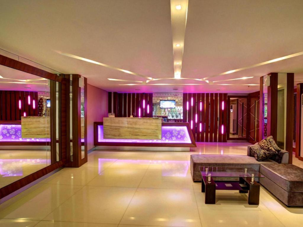 Vio Hotel Veteran Бандунг Екстериор снимка