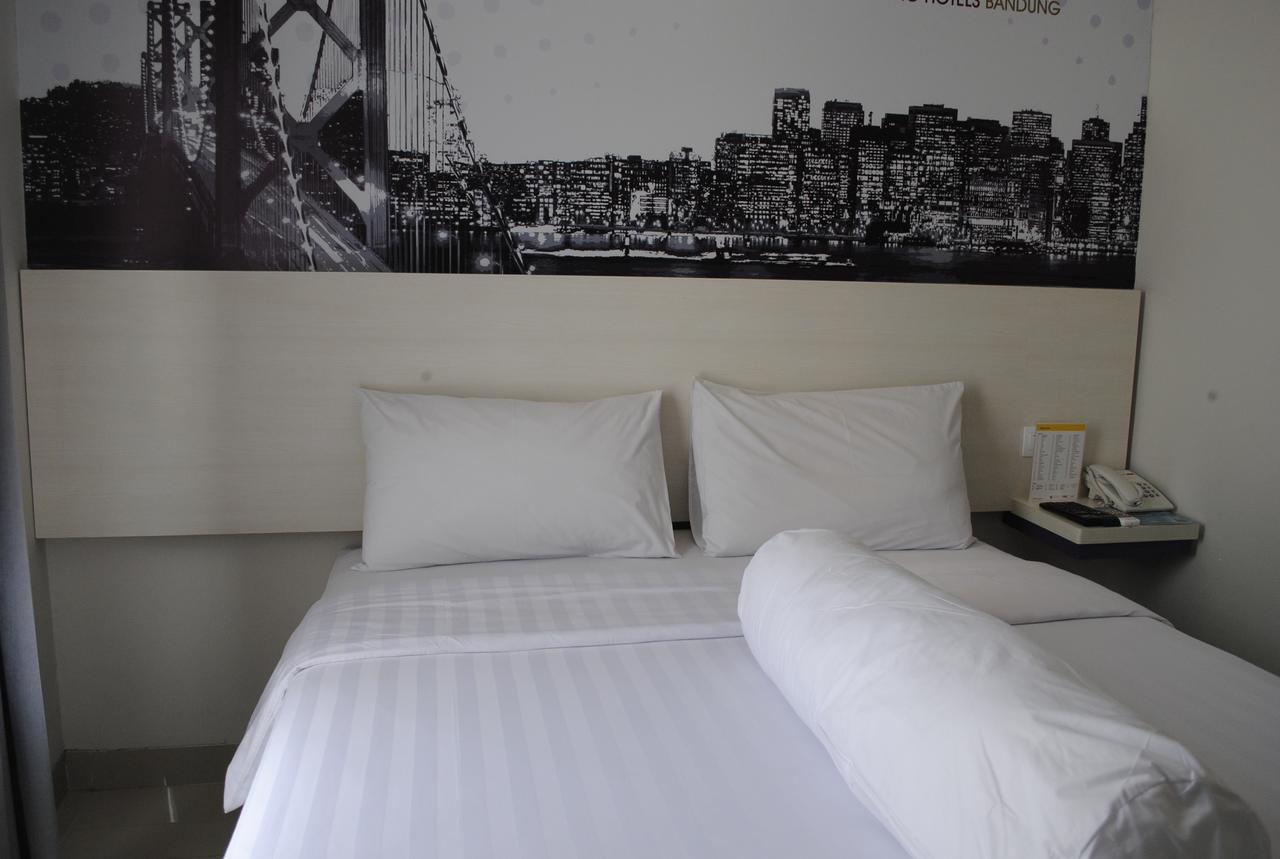 Vio Hotel Veteran Бандунг Екстериор снимка
