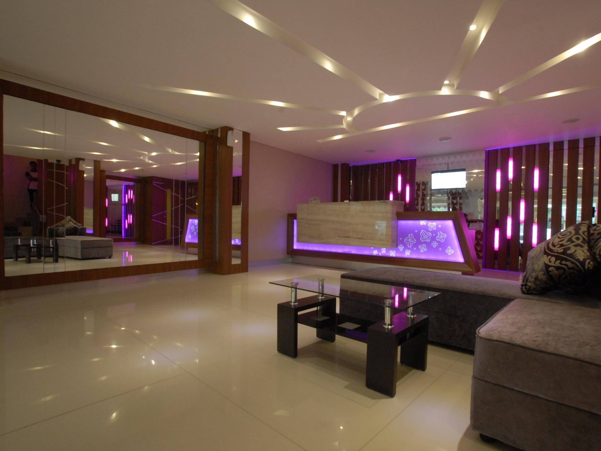 Vio Hotel Veteran Бандунг Екстериор снимка